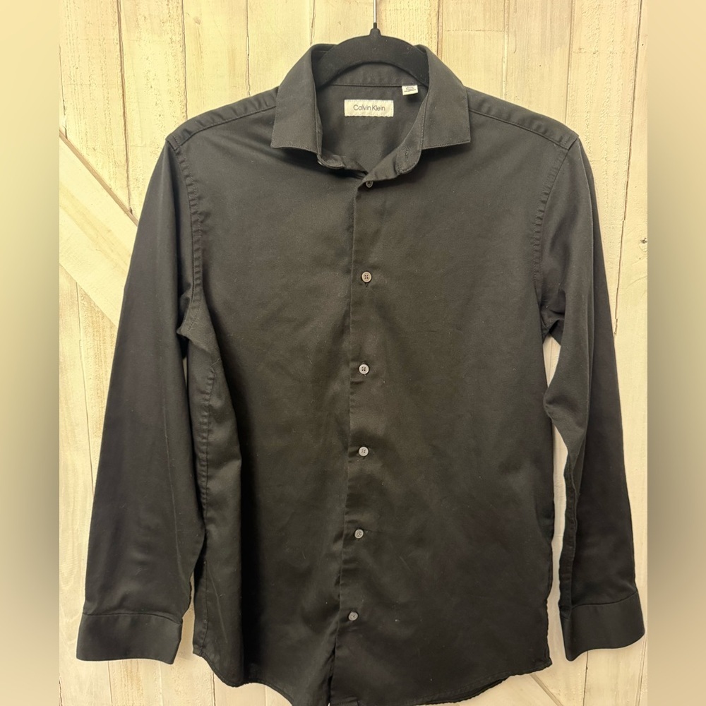 Calvin Klein Boys' Long Sleeve Sateen Dress Shirt - 14/16 Husky Boys